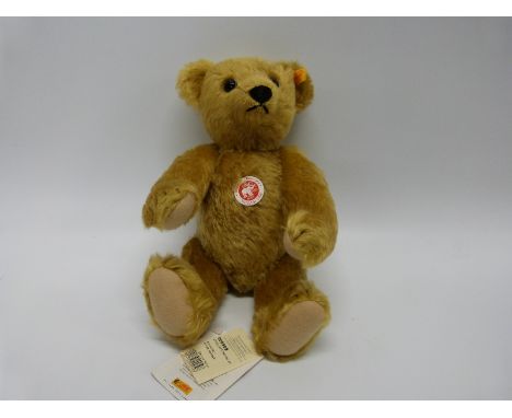 Steiff Original Classic 1909 replica teddy bear 000508