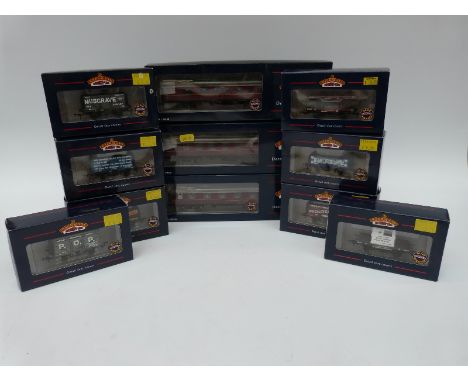 Eleven Bachmann 00 gauge carriages and wagons, all in original boxes