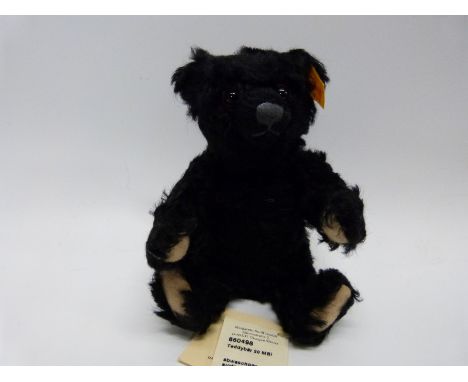Steiff Original teddy bear with black mohair 660498, in original box