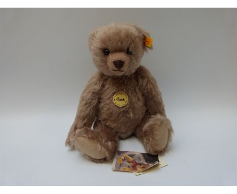 Steiff Original Classic teddy bear 005138 with grey/blonde mohair, button to ear and tags, 32cm tall