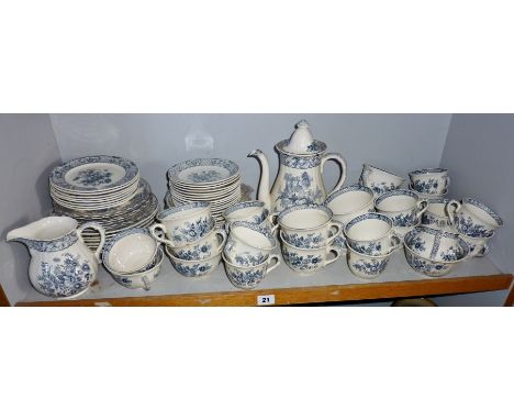 Large quantity of Mason's Stratford pattern dinner & teaware (one shelf)