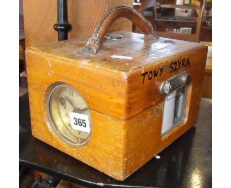 Pigeon racing clock by Nenzing of Germany