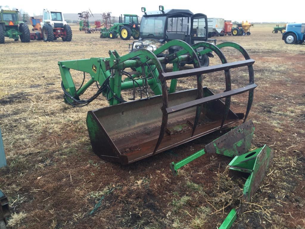 John Deere 148 loader with grapple fork
