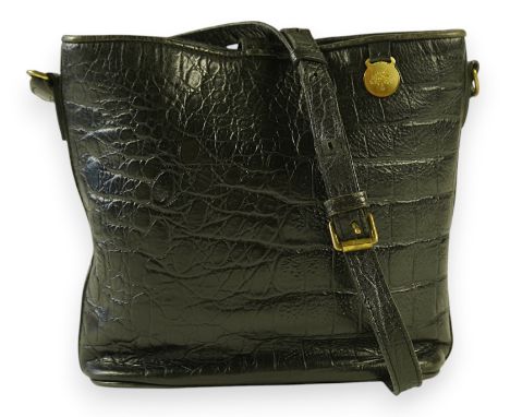 A Mulberry leather shoulder bag Light rubs around corners and edges but no actual damage seen.  24.5cm high; 28cm long; base 