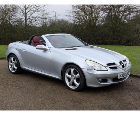 Make & Model:Mercedes, SLK 200 Date of Reg:K200LME Colour:Silver cc:1796 MoT:2025-04-01 Fuel Type:Petrol Mileage:95926 Transm