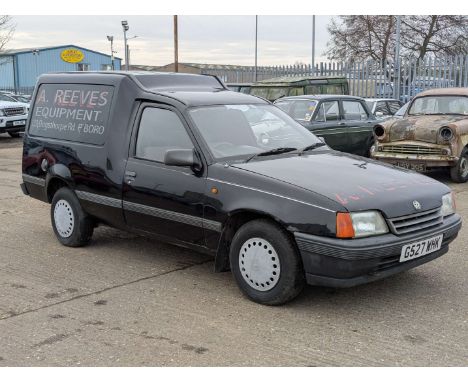 Make & Model:Bedford , Astramax Date of Reg:G527WHK Colour:Black cc:1699  Fuel Type:Diesel   Transmission:manual Summary:This