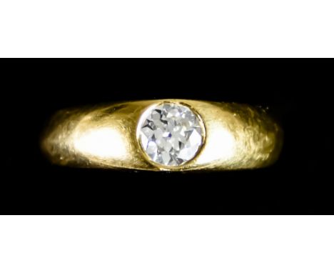 An 18ct Gold Gentleman's Solitaire Ring, set with a brilliant cut white diamond, approximately 1ct, size T, gross weight 8.1g