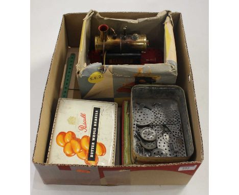 A boxed Mamod stationary engine; together with various loose Meccano etc (Mamod box in very poor condtion 