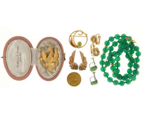 A PAIR OF 9CT GOLD CLIP EARRINGS, C1930, A PAIR OF CHINESE CARVED JADE EARRINGS, AN 18CT GOLD STUD, ETC (10)++WEAR CONSISTENT