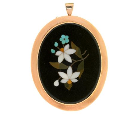 A VICTORIAN PIETRE DURE FLOWER BROOCH, IN GOLD, UNMARKED, 4 X 6 CM APPROX++LIGHT WEAR CONSISTENT WITH AGE 