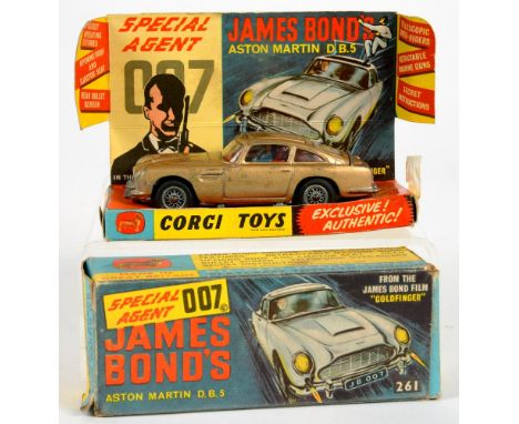 A CORGI DIECAST JAMES BOND'S ASTON MARTIN DB5, NUMBER 261, BOXED 