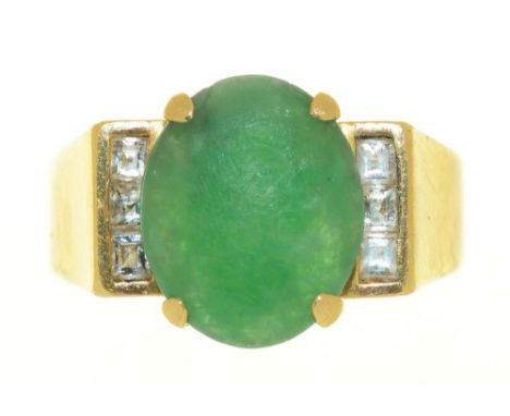A JADE AND DIAMOND RING, IN GOLD MARKED 18K 750, 7.5G, SIZE M++LIGHT WEAR CONSISTENT WITH AGE 