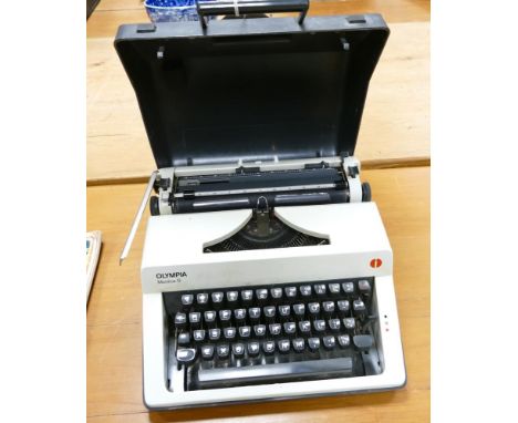Olympia Monica S portable typewriter 1970's 