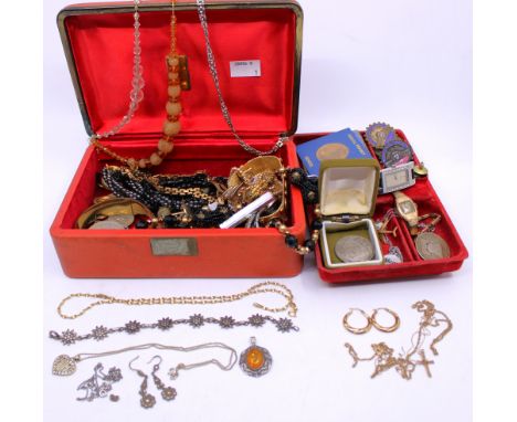 Selection of 9ct Gold Jewellery, Sterling Silver and unmarked white metal Jewellery, Costume Jewellery and coins.  The 9ct Go