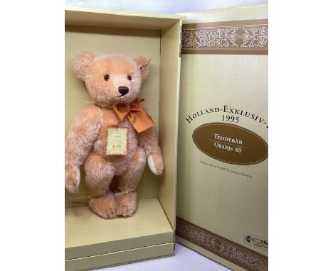    Steiff beautiful Vintage Boxed Holland teddy bear ref 650857 exclusive ltd edition boxed teddy bear , with a special dyed 