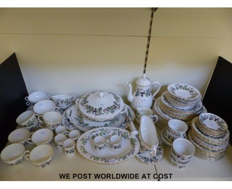 A large collection of Royal Worcester Lavinia dinner ware