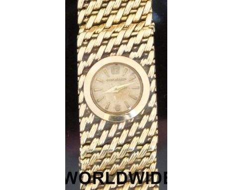 Jaeger-LeCoultre 9ct gold ladies wristwatch on integral 9ct bracelet, case diameter 16mm, 41g, in original box. 
