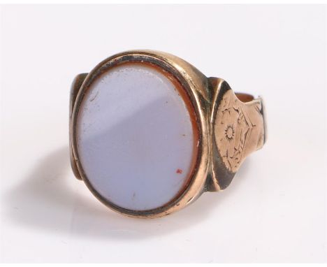 19th Century Yellow metal and agate set seal ring, AF