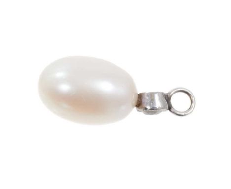 Cultured pearl and diamond pendant with a cultured pearl measuring approximately 4.4mm x 9.65mm with an old cut diamond surmo