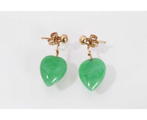 Pair of Chinese green jade/hardstone heart shape earrings, each with a heart shape drop measuring approximately 3.5mm x 0.95m