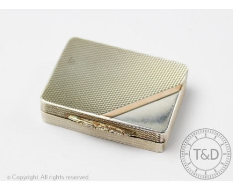 An Art Deco style silver pill box, Peter John Doherty, Birmingham 1993, of rectangular form with engine turned and polished d