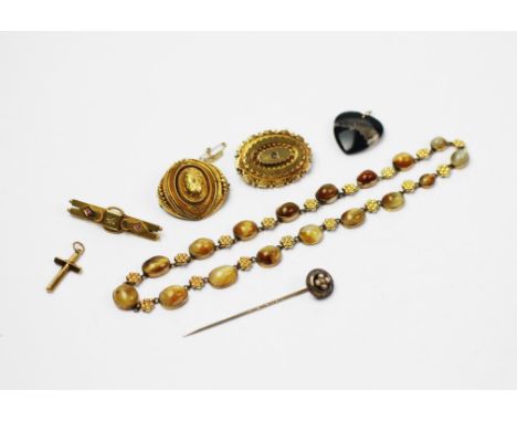 A collection of Victorian and later jewellery, to include a diamond set oval brooch, a diamond and seed pearl set stick pin, 