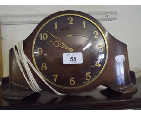An Art Deco Metamec Electric Mantle Clock.