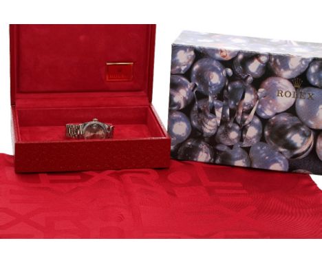 Rolex Oyster Perpetual Datejust 18k white gold mid-size bracelet watch, ref. 68279, circa 1982, serial no. 7xxxx39, fluted be