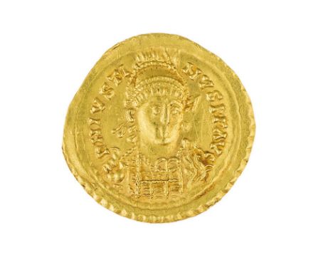 Periodo di Teodorico (493-526 d.C.) - Solido al nome e con l’effigie dell’Imperatore Giustino I - Zecca: Roma - Diritto: mezz