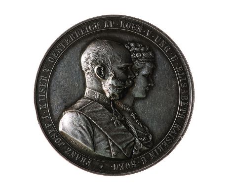 Insieme di due medaglie 1879 per le nozze d’argento della coppia imperiale, dedicate dalla città di Vienna una in argento e u
