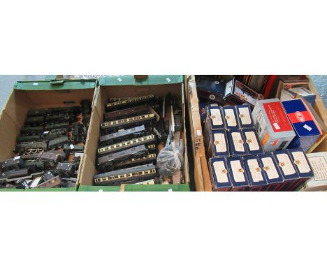 3 boxes of trains and rolling stock to include: Bachmann empty boxes and other Hornby and Mainline empty boxes, together with