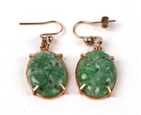 A pair of 9ct gold and jade drop earrings, total weight 4.8g.