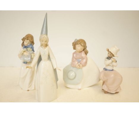 3x Nao figures & 1x Lladro figure A.F