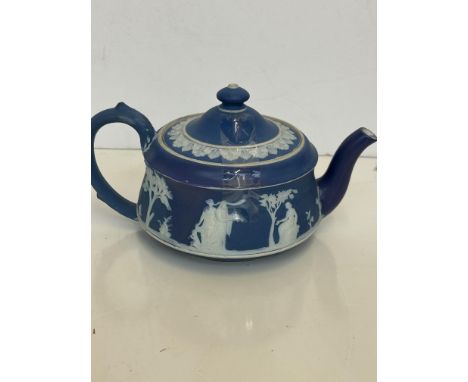 Wedgwood victorian jasper teapot 