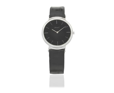 Piaget. An 18K white gold manual wind wristwatchReference: 904Date: Circa 1950Movement: 18-jewel Cal.9P manual wind, No.58078