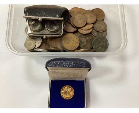 1996 Stadt Dortmund Commemorative Gold Coin, cased with coa 7.9g, together with a Sovereign holder coin purse, GB Pennies etc