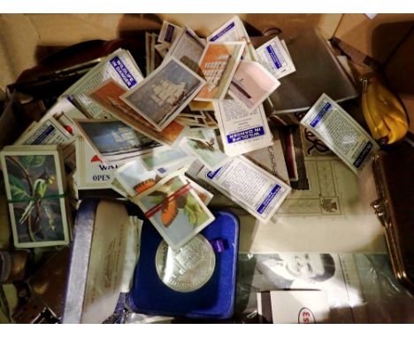 Mixed collectables to include hip flask, zippo's, coins and cigarette card albums. Not available for in-house P&amp;P 