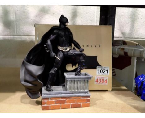 Boxed Batman Begins figurine 2969/3500. UK P&amp;P Group 1 (£16+VAT for the first lot and £2+VAT for subsequent lots) 