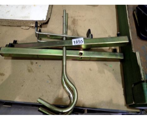 Pair of metal heavy duty roof rack ladder clamps. Not available for in-house P&amp;P 