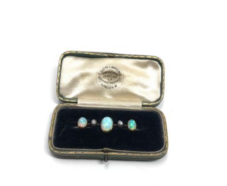 Boxed antique 15ct gold opal &amp; rose diamond brooch;  set three opal cabochons and two rose cut diamond central opal measu