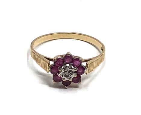 9ct gold vintage diamond and ruby flower ring (1.5g) 
