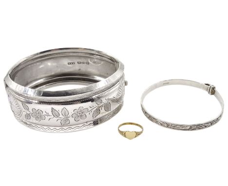 Victorian silver hinged bangle, with bright cut floral decoration by B H Joseph &amp; Co (Barnet Henry Joseph), Chester 1876,