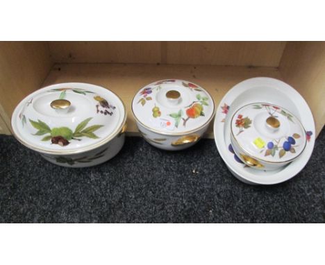 A collection of Royal Worcester 'Evesham' pattern oven to table wares, including tureen and other items