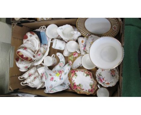 A mixed lot of decorative ceramics, including a pair of Royal Worcester Compton and Woodhouse wall pockets of cornucopia form