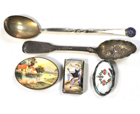 A Victorian hallmarked silver spoon, London 1839, a Queen Elizabeth II hallmarked silver spoon, Sheffield 1991, a George V ha