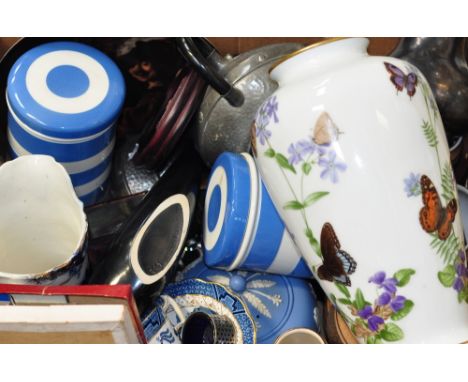 A quantity of ceramics to include a Denby stoneware tea service, a Wedgwood Jasperware teapot and T.G. Green Cornish ware sto