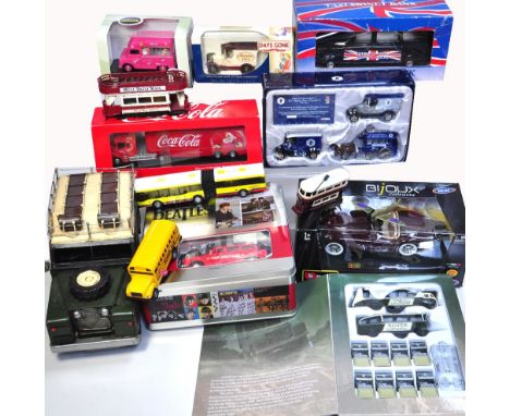 A quantity of modern boxed diecast vehicles by Dinky, Oxford, Days Gone etc. Also a large scale 'display' Land Rover and othe