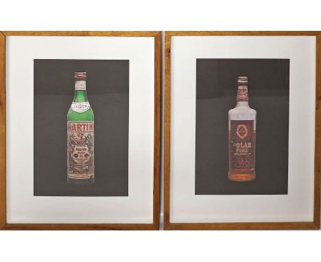 Reuter, Alex (geb. in Berlin, 20./21. Jh.) Zwei Arbeiten aus der Serie "Dracula's Spirits": "Martini rosso" und "Polar Pure e