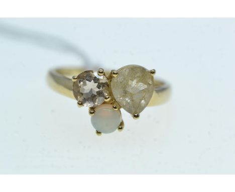 9ct gold & three gem ring, size R, 2.7 grams 