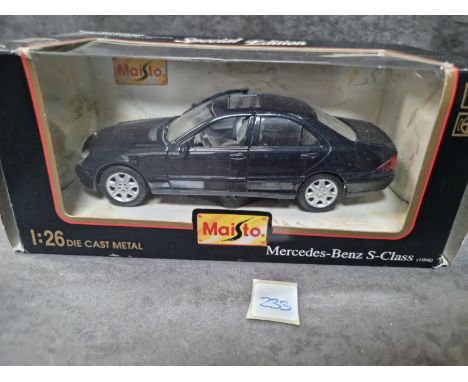 Maisto USA #15065 Mercedes Benz S Class 1998 1/26 Scale Diecast, Model